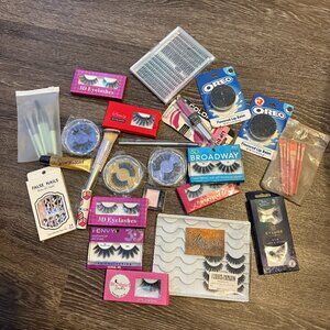 Mixed Lot of New Cosmetics and Eyelashes – 3D/5D Lash Bundle, Lip Gloss, Brushes